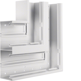 Hager BRA652105D9016 Angle Plat 68x210mm avec Couvercle 2x80mm Blanc