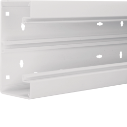 Hager BRP6517019016 Base de goulotte, PVC, blanc signalisation