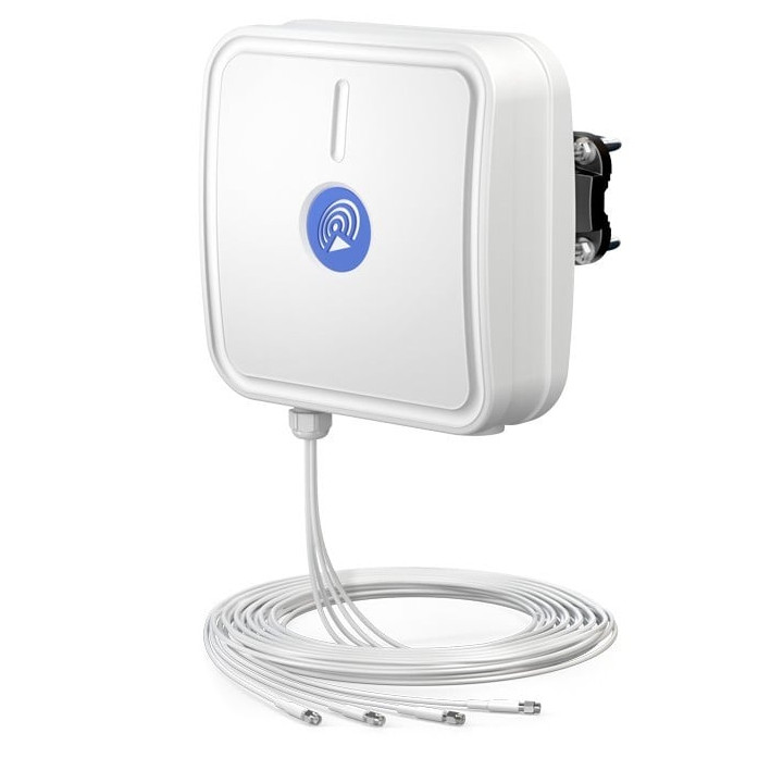 Antenne directionnelle QuWireless APLM4-1 LTE MIMO 4x4, câble 10 m, connecteur SMA