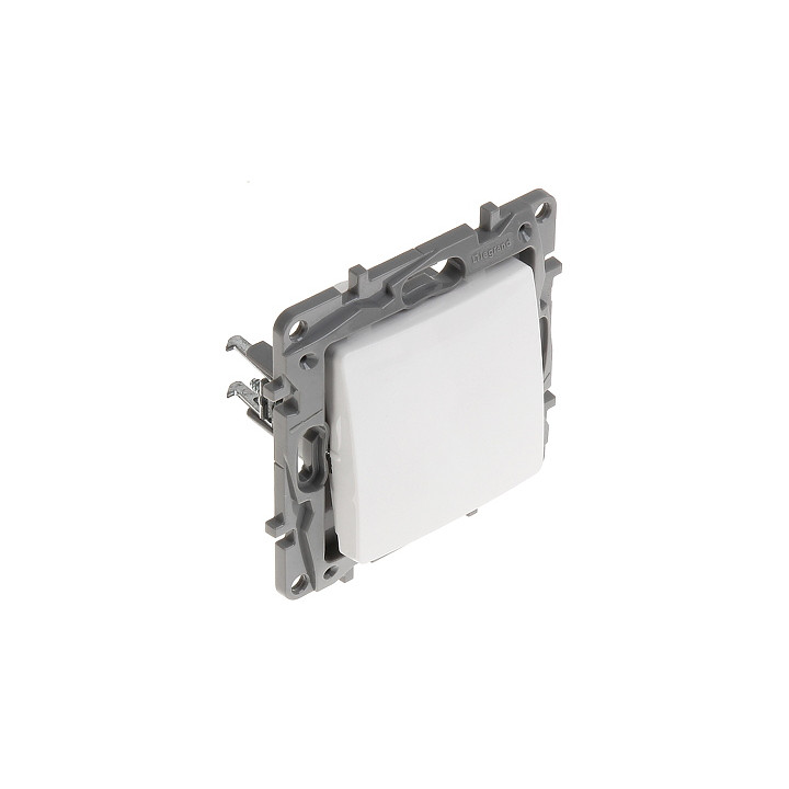 LEGRAND LE-764501 Niloe 10A One-Way Switch