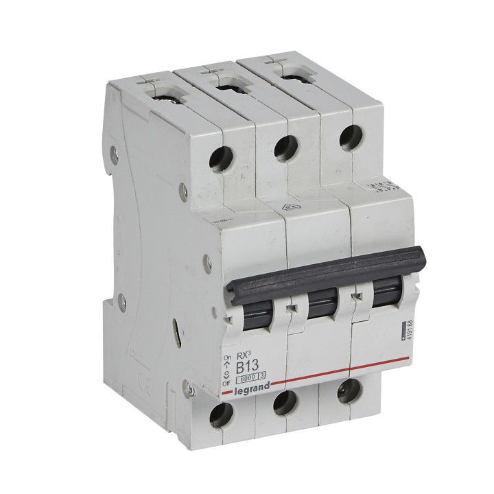 MCB RX 6000 - 3P - 400V - 13 A - Courbe B - jeu de barres d'alimentation type broches/fourches
