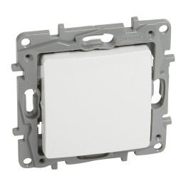 Deviatore Niloe - 1 posto - 10 AX - 250 V - terminali automatici - bianco