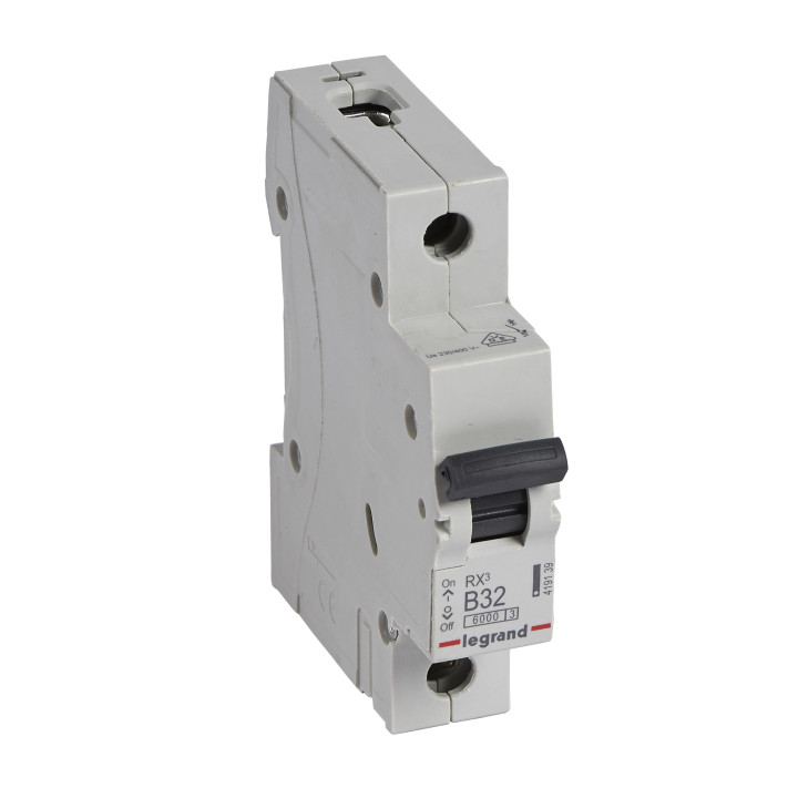 MCB RX 6000 - 1P - 230/400V - 32 A - courbe B - jeu de barres d'alimentation type broches/fourches
