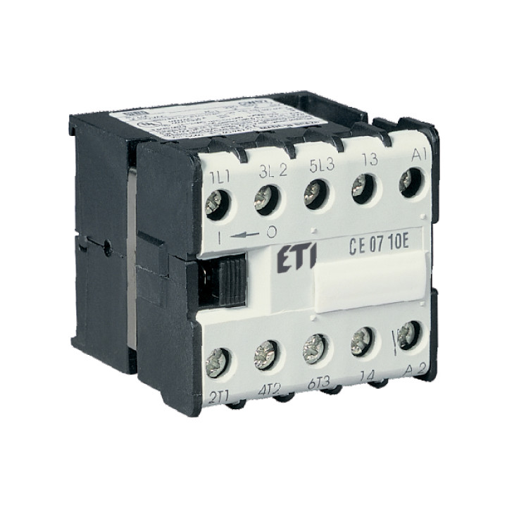 Миниконтактор CE07.01 230V 7А