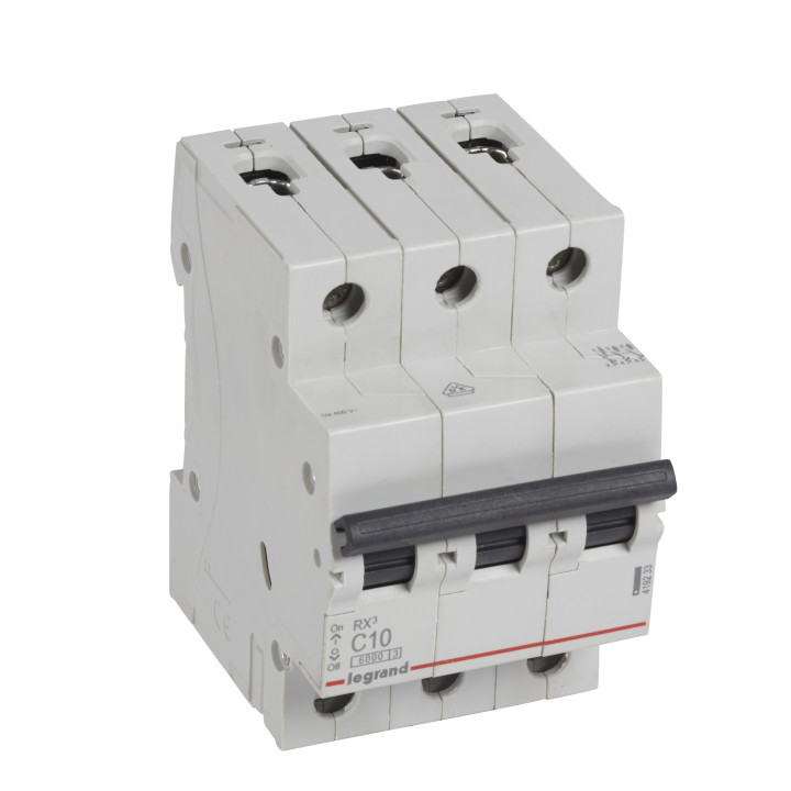 MCB RX 6000 - 3P - 400V - 10 A - courbe C - jeu de barres d'alimentation type broches/fourchettes