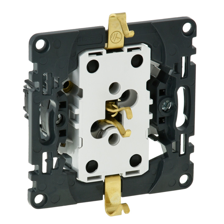 Valena InMatic 2 × 2P+E розетка с защитой