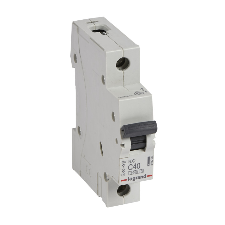 MCB RX 6000 - 1P - 230/400V - 40 A - Courbe C - jeu de barres d'alimentation type broches/fourchettes