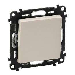 Intermediate switch Valena Life - 10 AX - 250 V - with cover plate - ivory