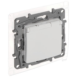 LEGRAND LE-764537 Niloe Single Wall Socket 16A 230V IP44 Outdoor Type E