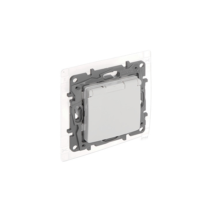 LEGRAND LE-764537 Niloe настенная розетка одинарная 16A 230V IP44 для улицы тип E