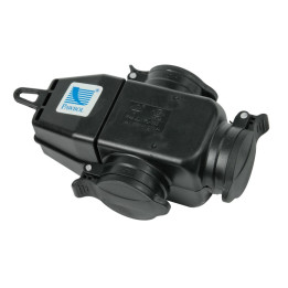 3-gang extender socket with grounding 3x230V IP44