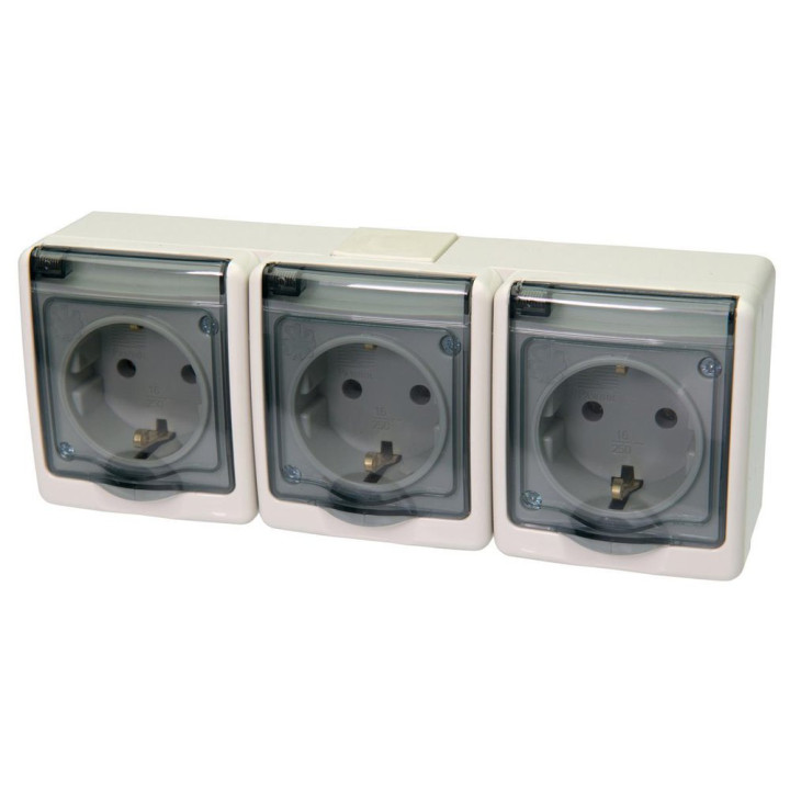 BETA surface socket 3-gang with grounding and transparent cover white IP44