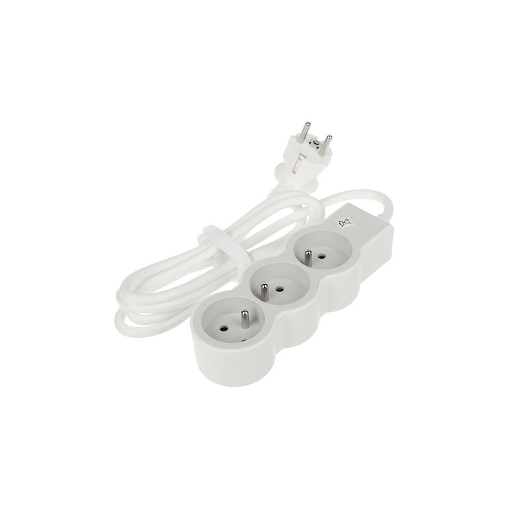 LEGRAND LE-049470 3-Way Power Strip 1.5m Cable Type E/F Sockets 16A 230V Indoor Extension Lead